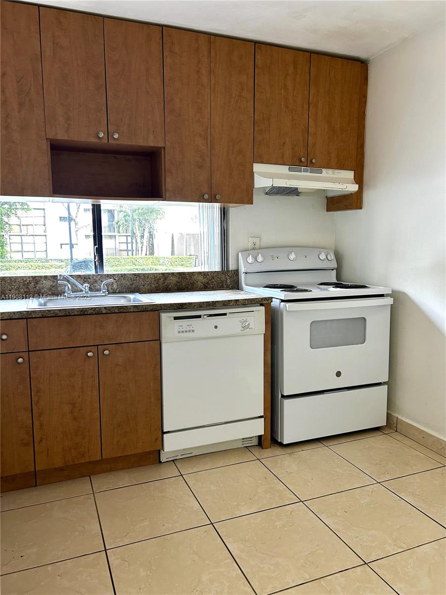 Photo of 16909 Bay Rd  #103, Sunny Isles Beach, Florida, 33160 - 