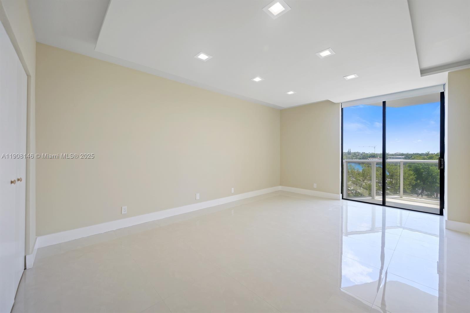 Photo of 20281 Country Club Dr #304, Aventura, Florida, 33180 -