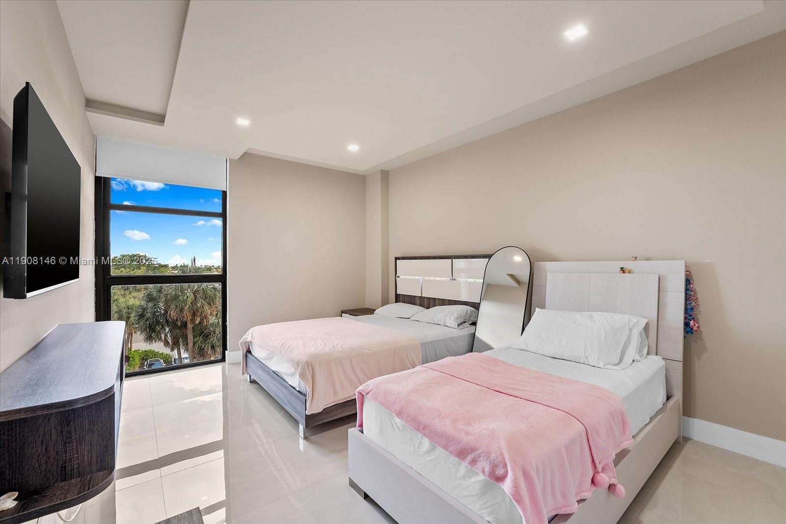 Photo of 20281 Country Club Dr #304, Aventura, Florida, 33180 -