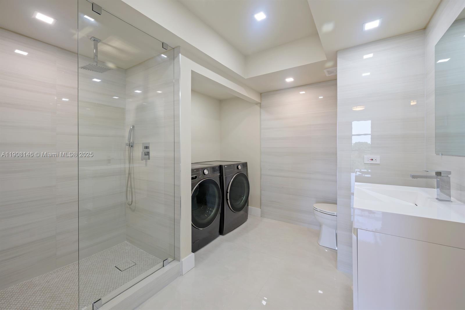 Photo of 20281 Country Club Dr #304, Aventura, Florida, 33180 -