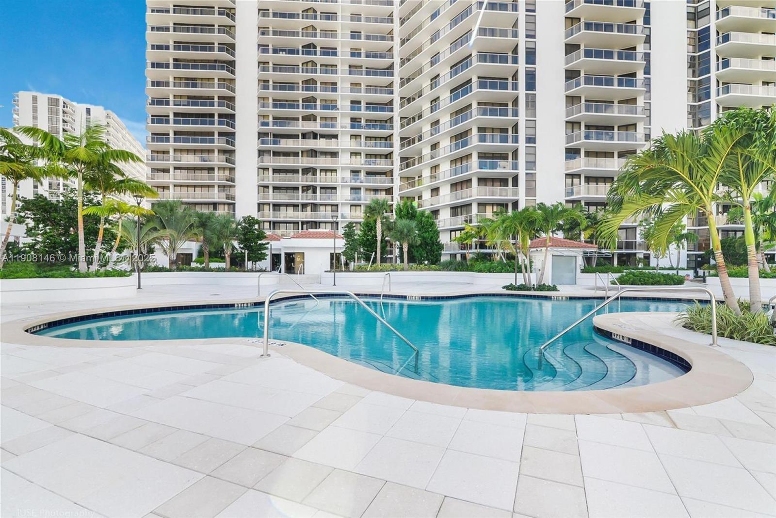 Photo of 20281 Country Club Dr #304, Aventura, Florida, 33180 -