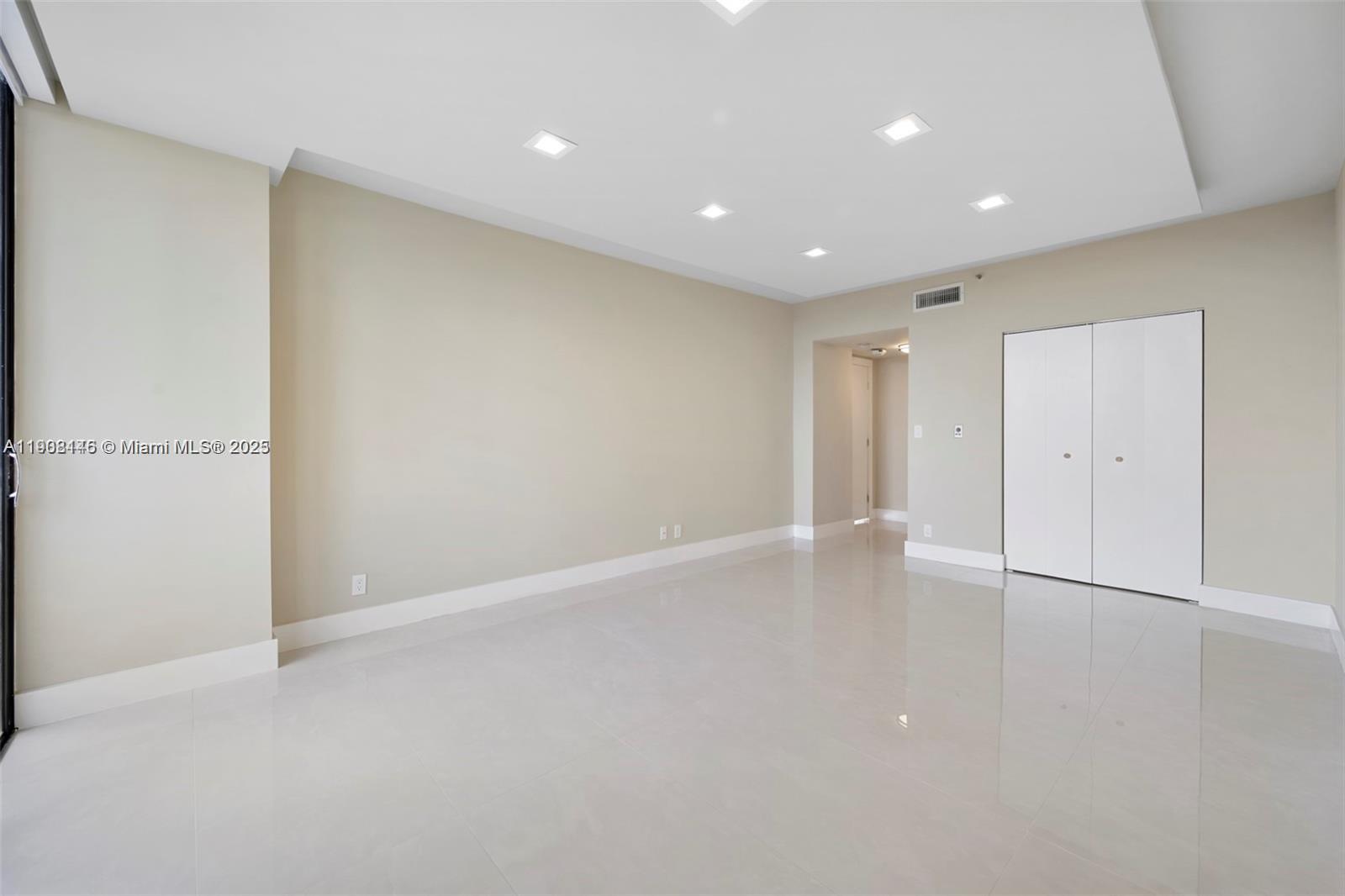 Photo of 20281 Country Club Dr #304, Aventura, Florida, 33180 -