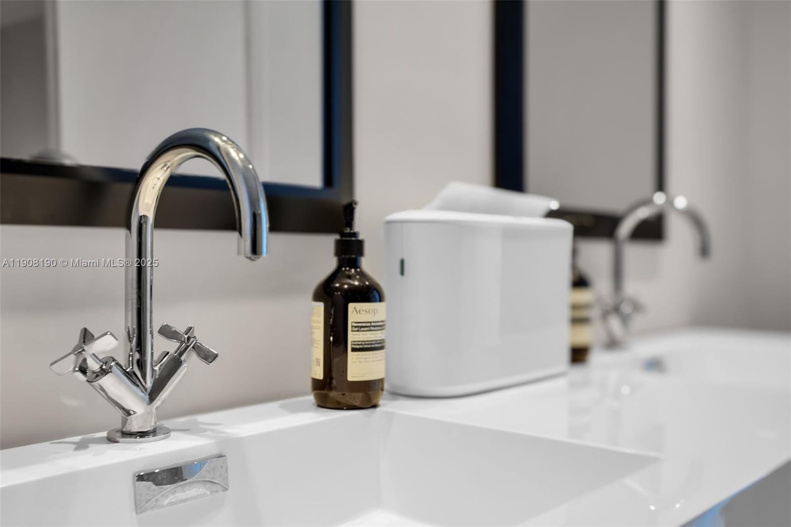 Photo of 450 Alton Rd  #2110, Miami Beach, Florida, 33139 - 