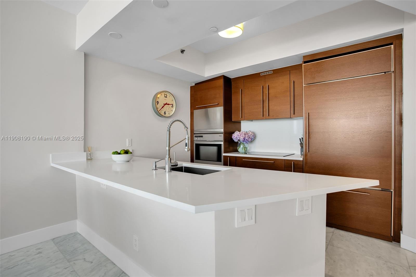 Photo of 450 Alton Rd  #2110, Miami Beach, Florida, 33139 - 