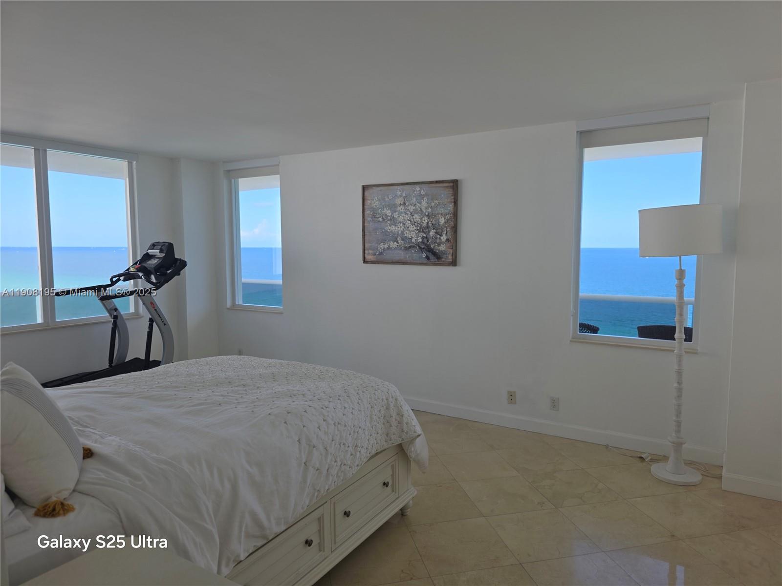 Photo of 3725 Ocean Dr  #1401, Hollywood, Florida, 33019 - 