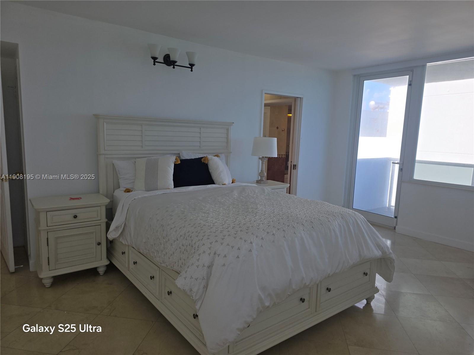 Photo of 3725 Ocean Dr  #1401, Hollywood, Florida, 33019 - 