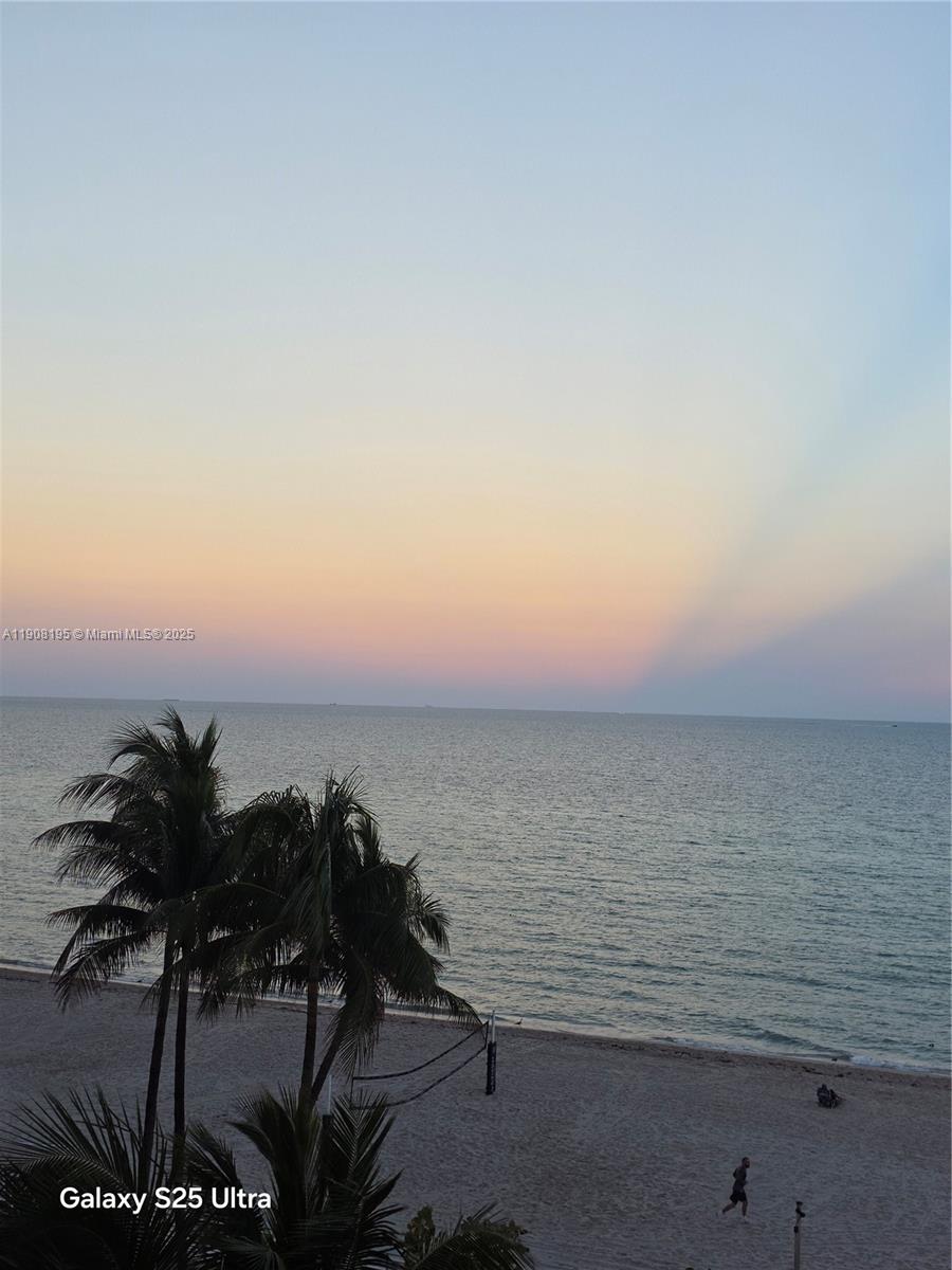 Photo of 3725 Ocean Dr  #1401, Hollywood, Florida, 33019 - 