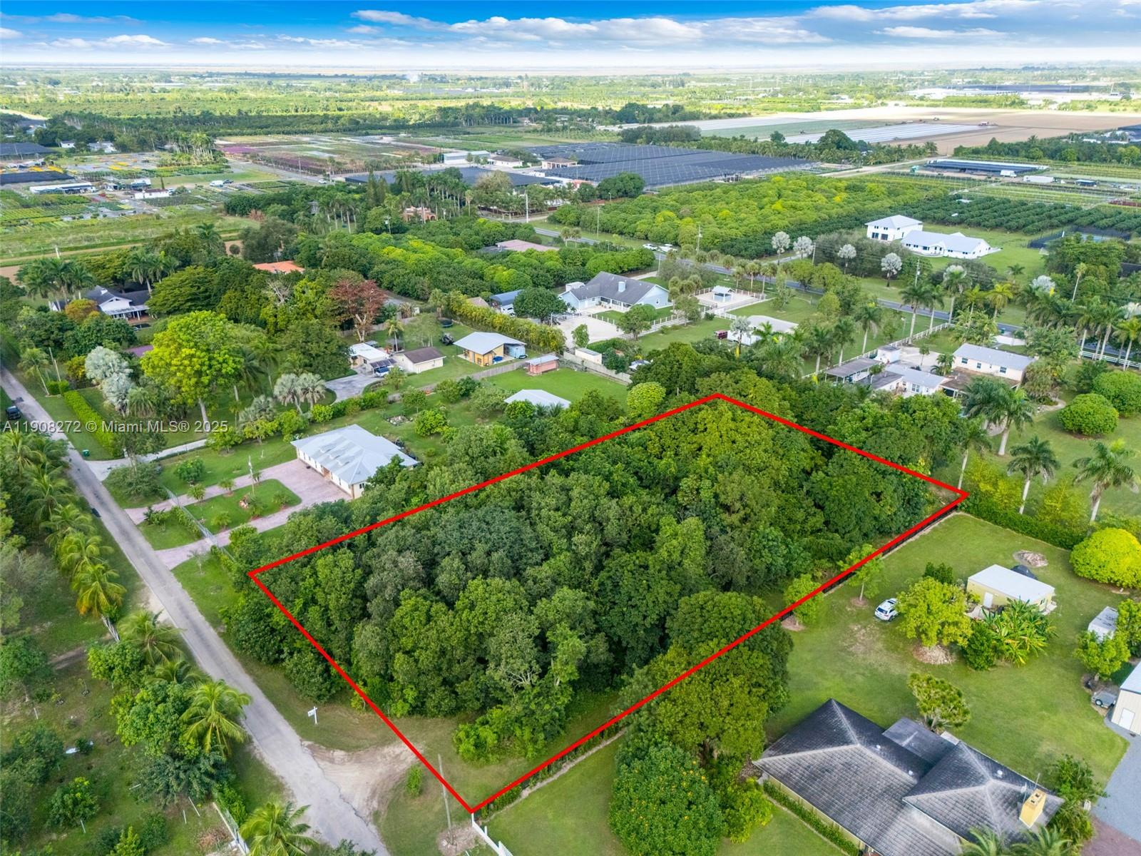 Подробнее / кв.футов $ 2025-11-11 0 Фото