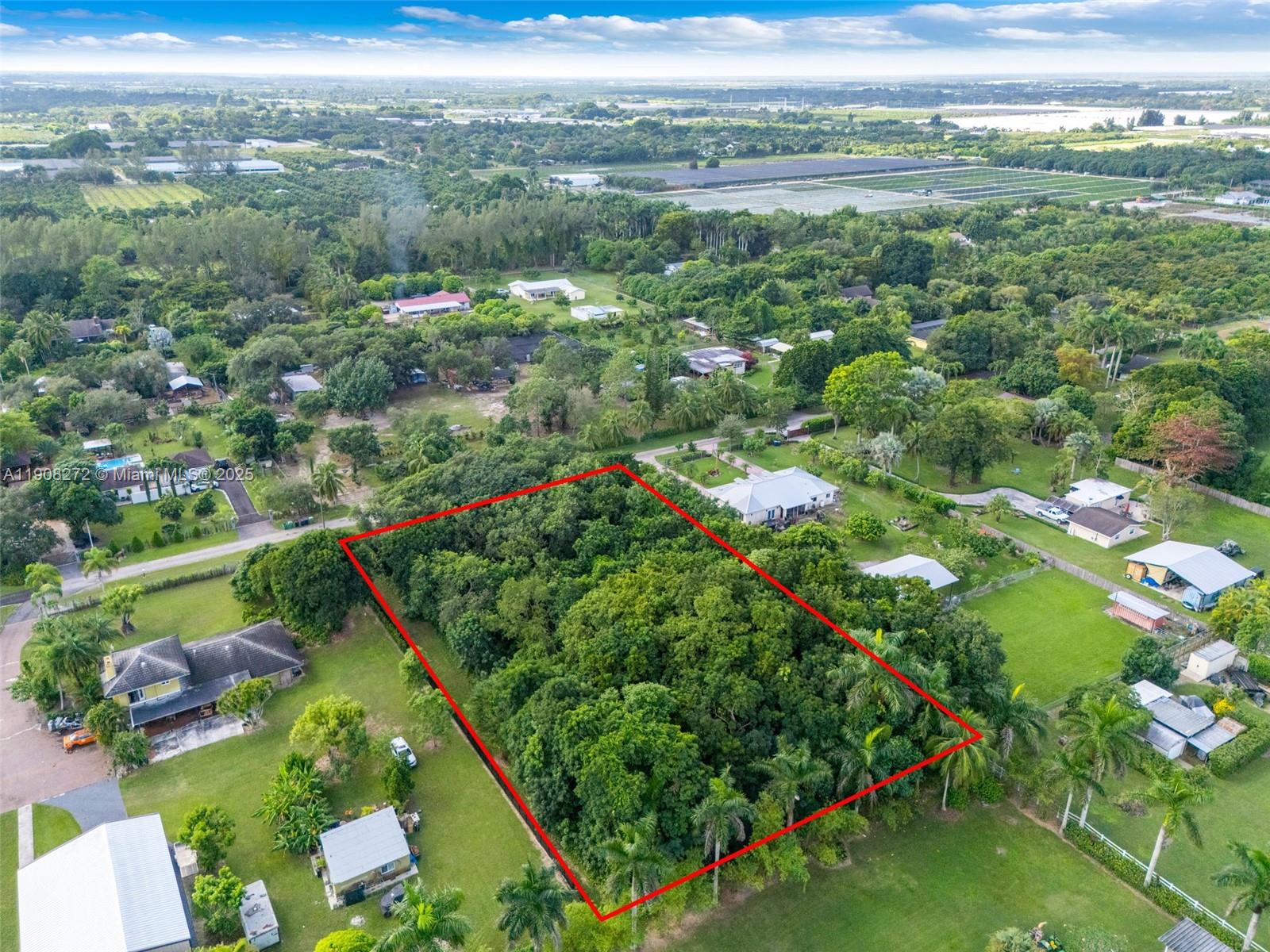 Подробнее / кв.футов $ 2025-11-11 0 Фото