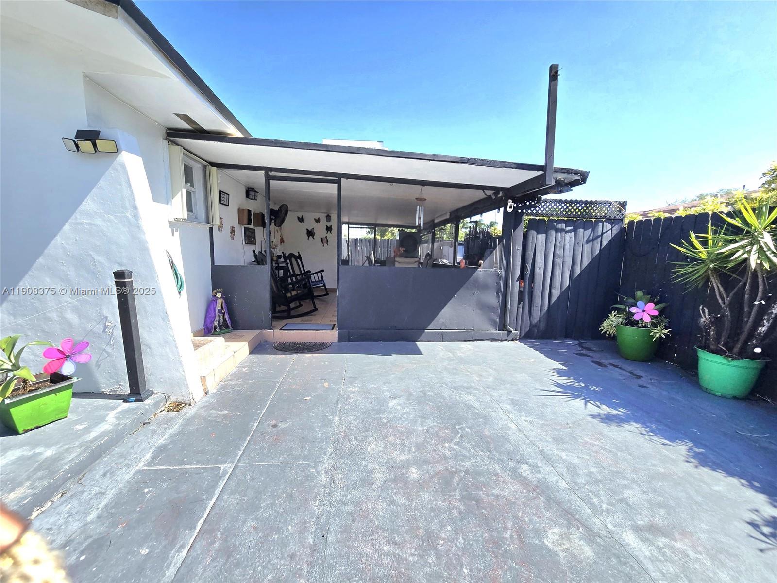   /  2410 sq. ft. $ 2025-11-04 0 Photo