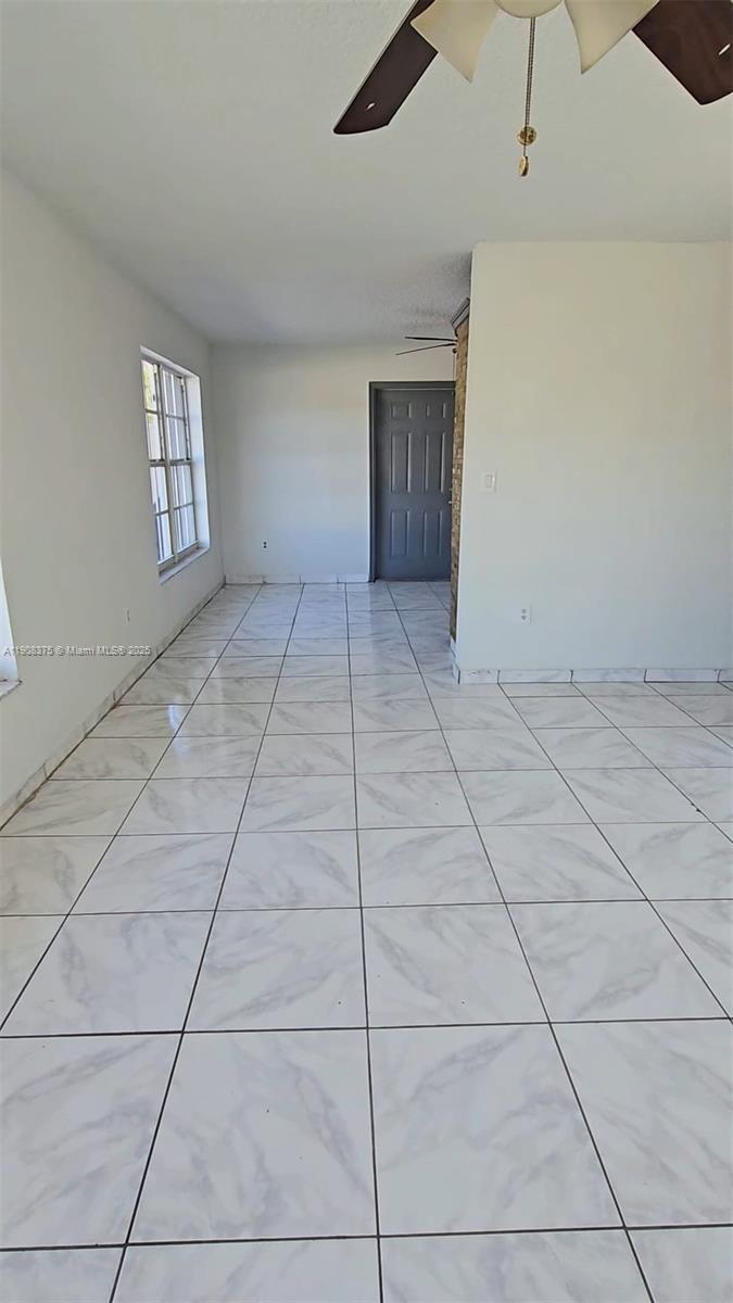   /  2410 sq. ft. $ 2025-11-04 0 Photo