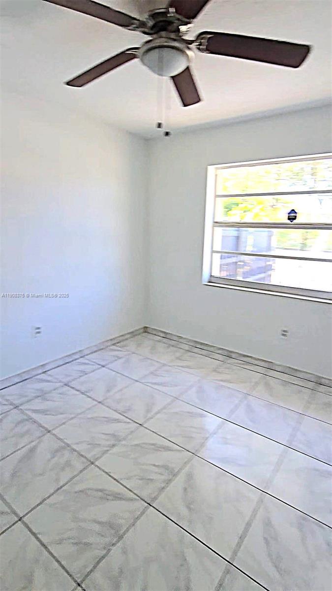   /  2410 sq. ft. $ 2025-11-04 0 Photo