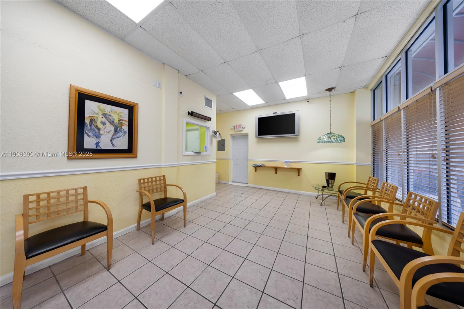 Подробнее / кв.футов $ 2025-11-04 0 Фото