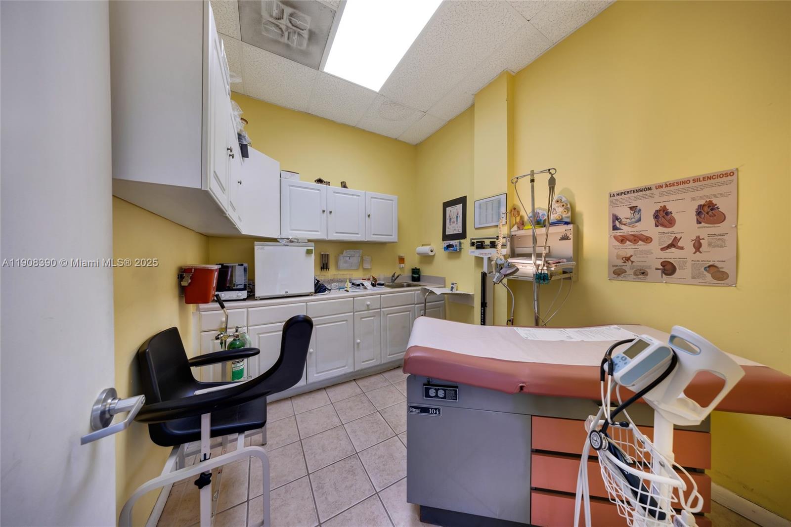 Подробнее / кв.футов $ 2025-11-04 0 Фото