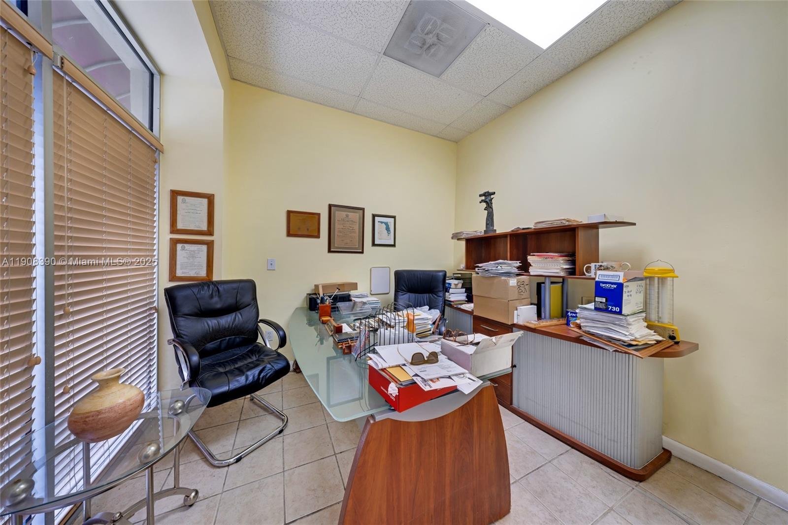 Подробнее / кв.футов $ 2025-11-04 0 Фото