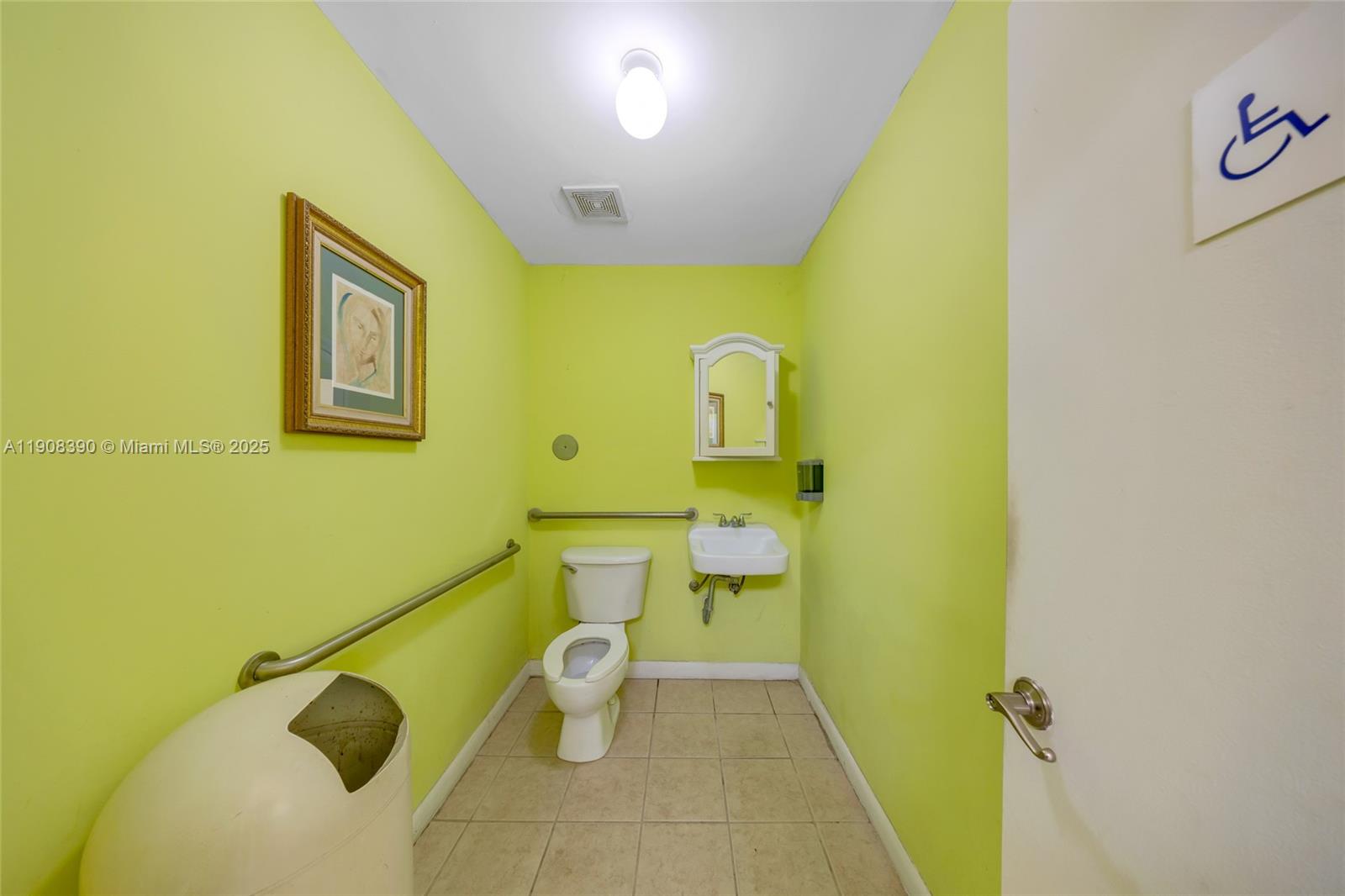 Подробнее / кв.футов $ 2025-11-04 0 Фото