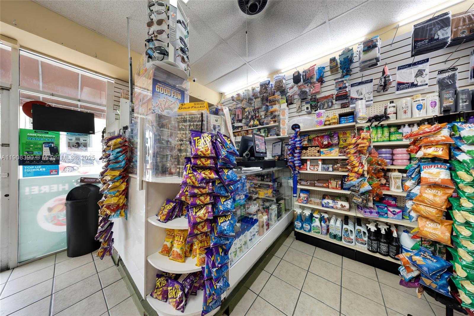 Подробнее / кв.футов $ 2025-11-04 0 Фото