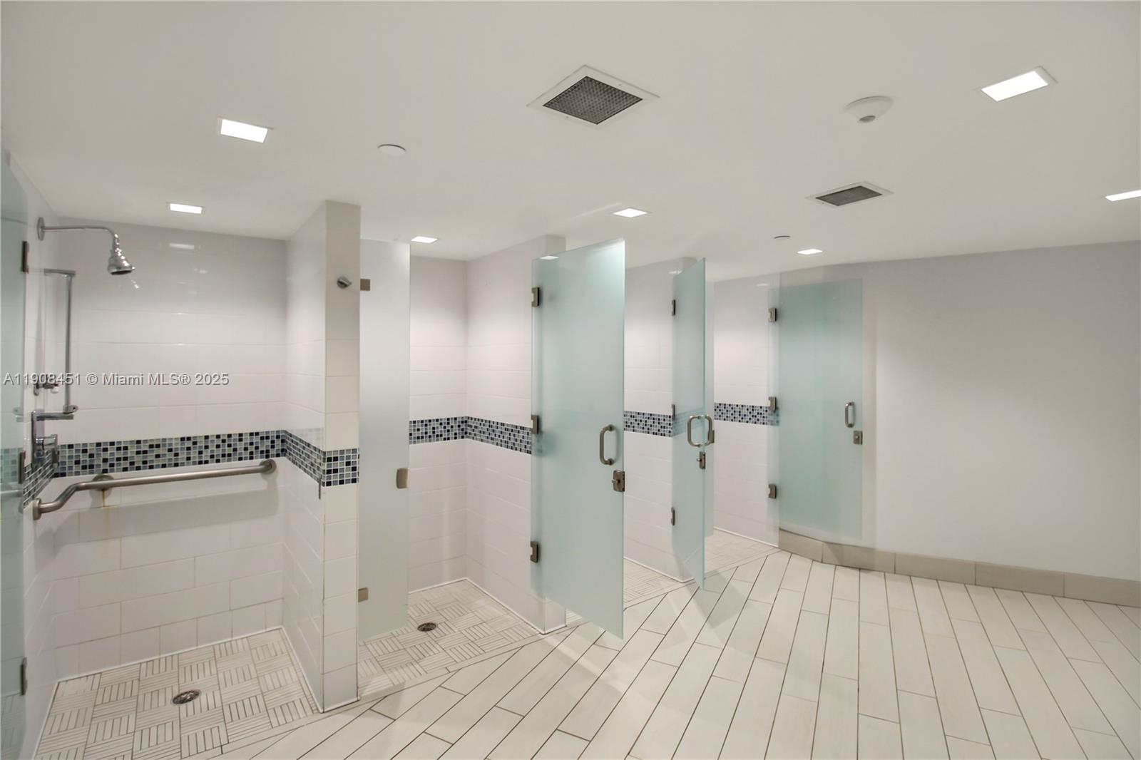 Photo of 600 Three Islands Blvd  #920, Hallandale Beach, Florida, 33009 - 