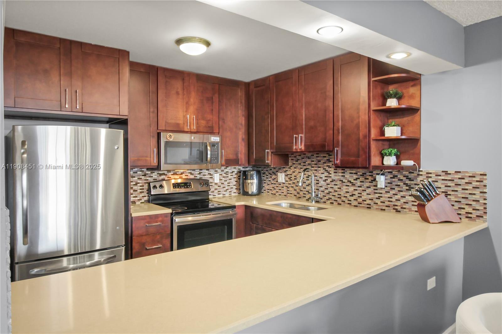 Photo of 600 Three Islands Blvd  #920, Hallandale Beach, Florida, 33009 - 