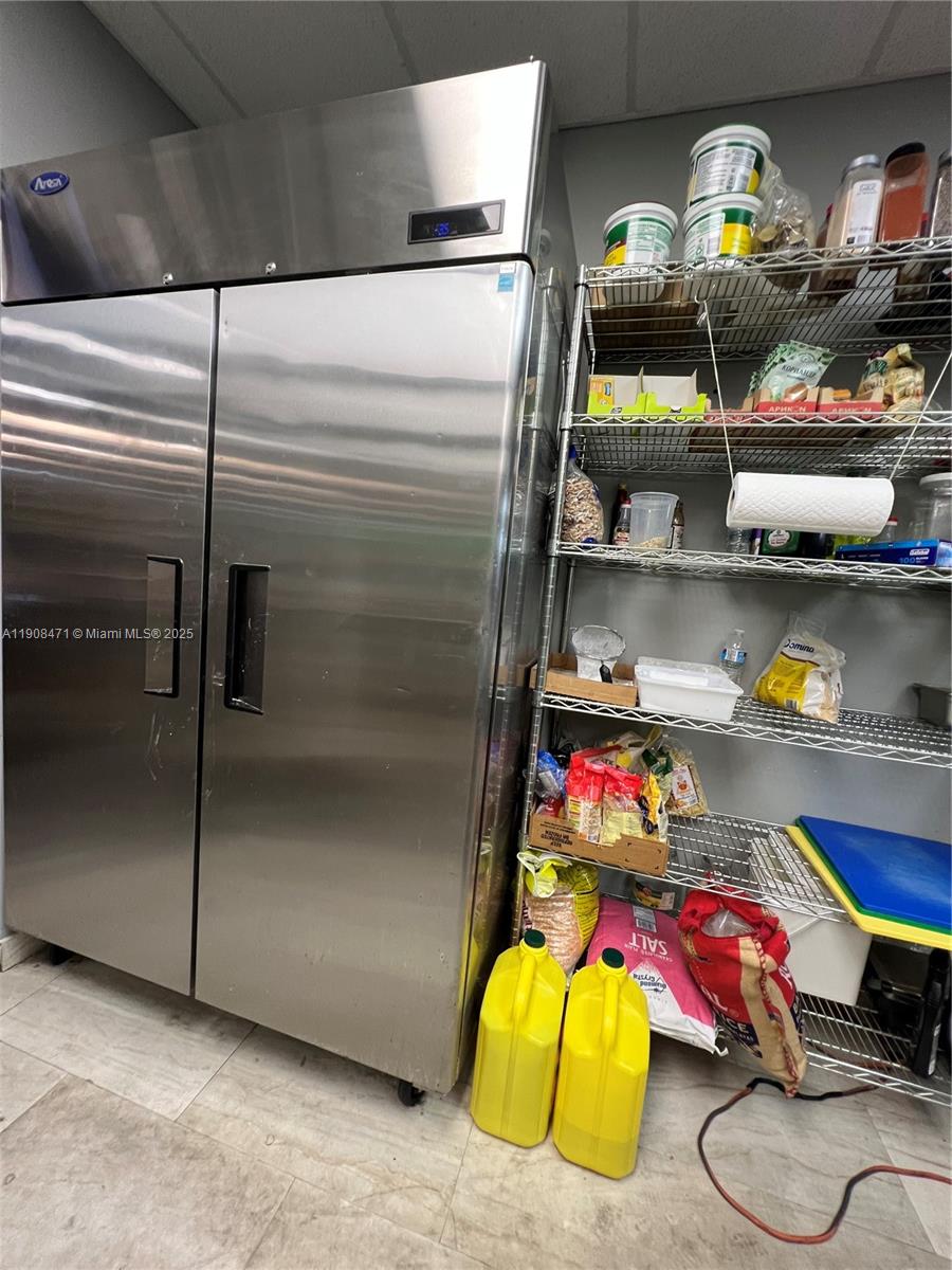 Ver detalles / sq. ft. $ 2025-11-05 0 foto