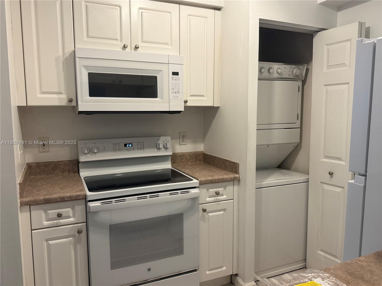Photo of 17100 Bay Rd #1309, Sunny Isles Beach, Florida, 33160 - In unit Washer and Dryer