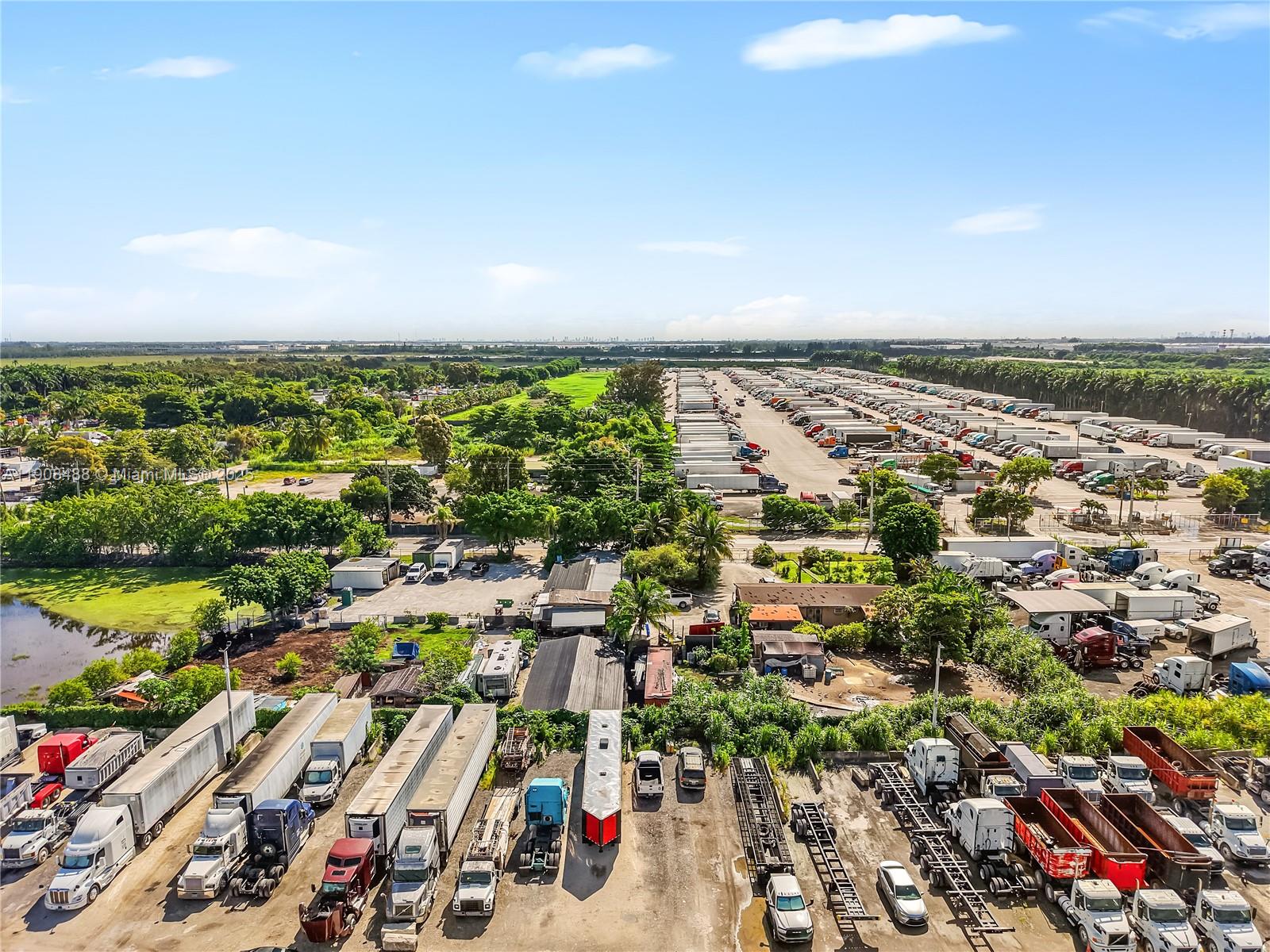 See details / sq. ft. $ 2025-11-05 0 Photo