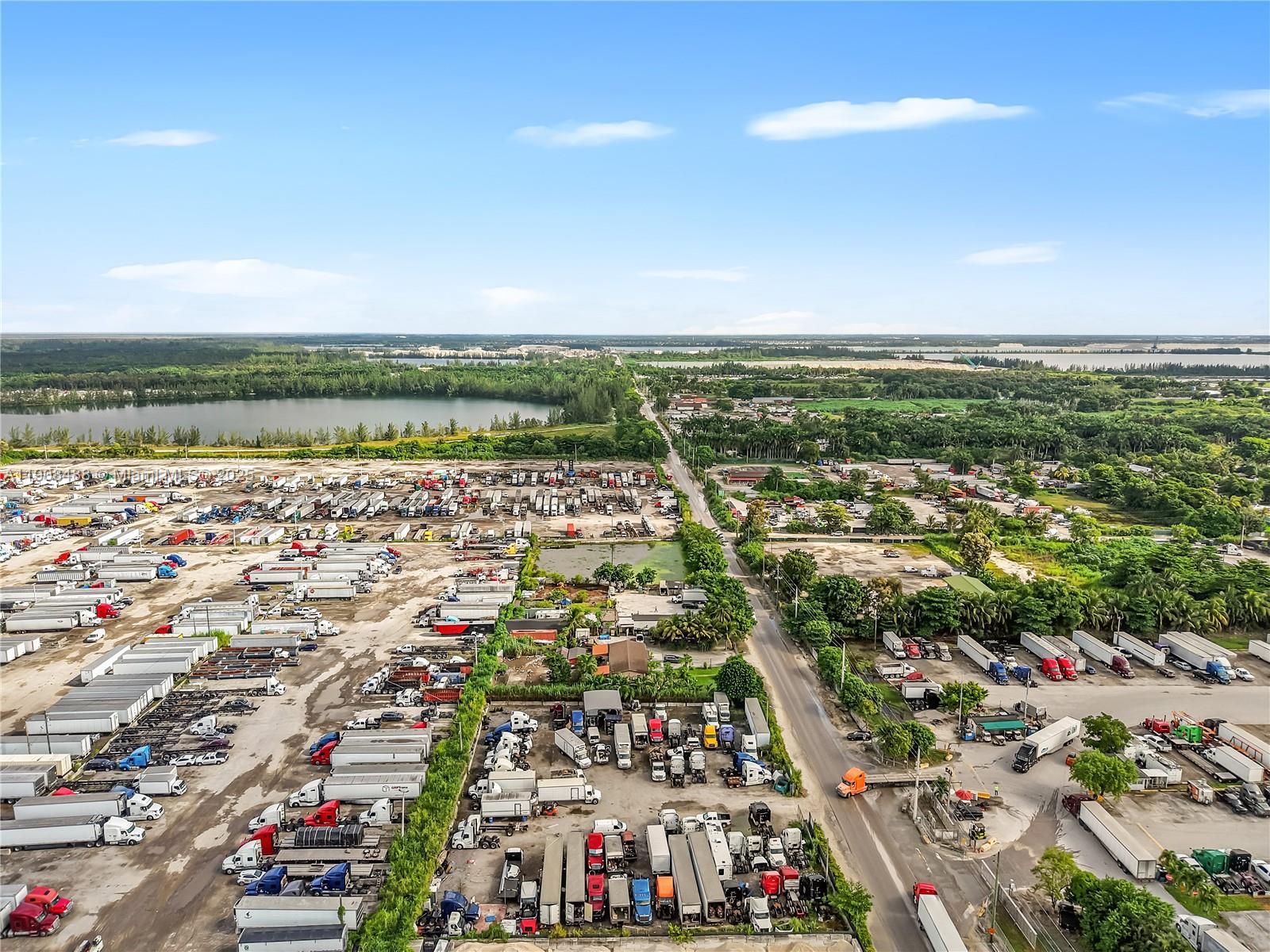 See details / sq. ft. $ 2025-11-05 0 Photo