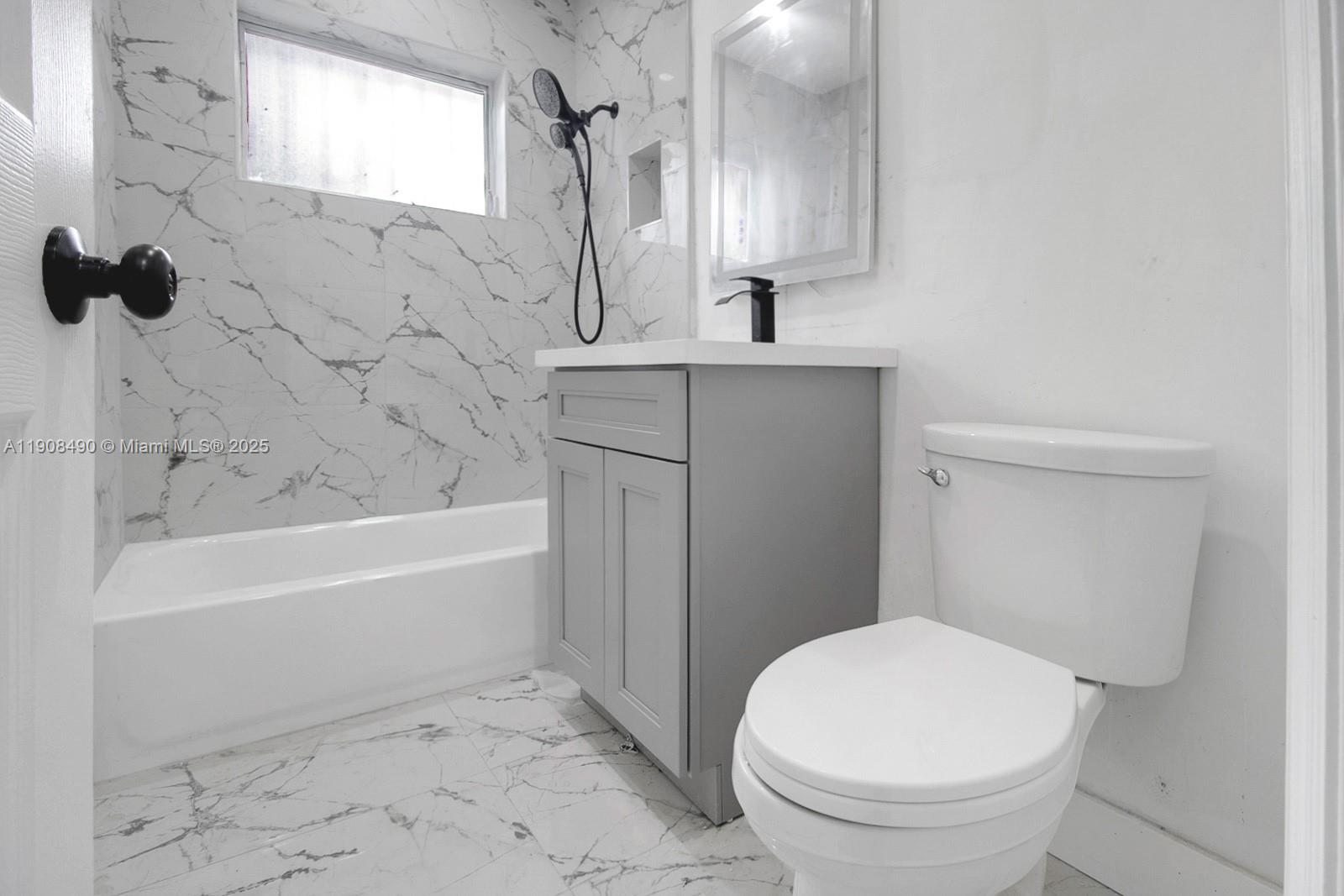 Подробнее / 2594 кв.футов $ 2025-11-05 0 Фото