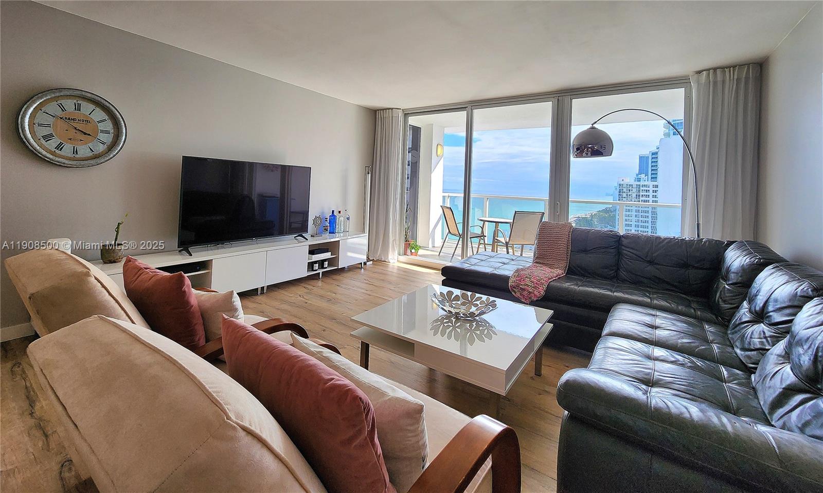 Photo of 2751 Ocean Dr  #1406S, Hollywood, Florida, 33019 - 