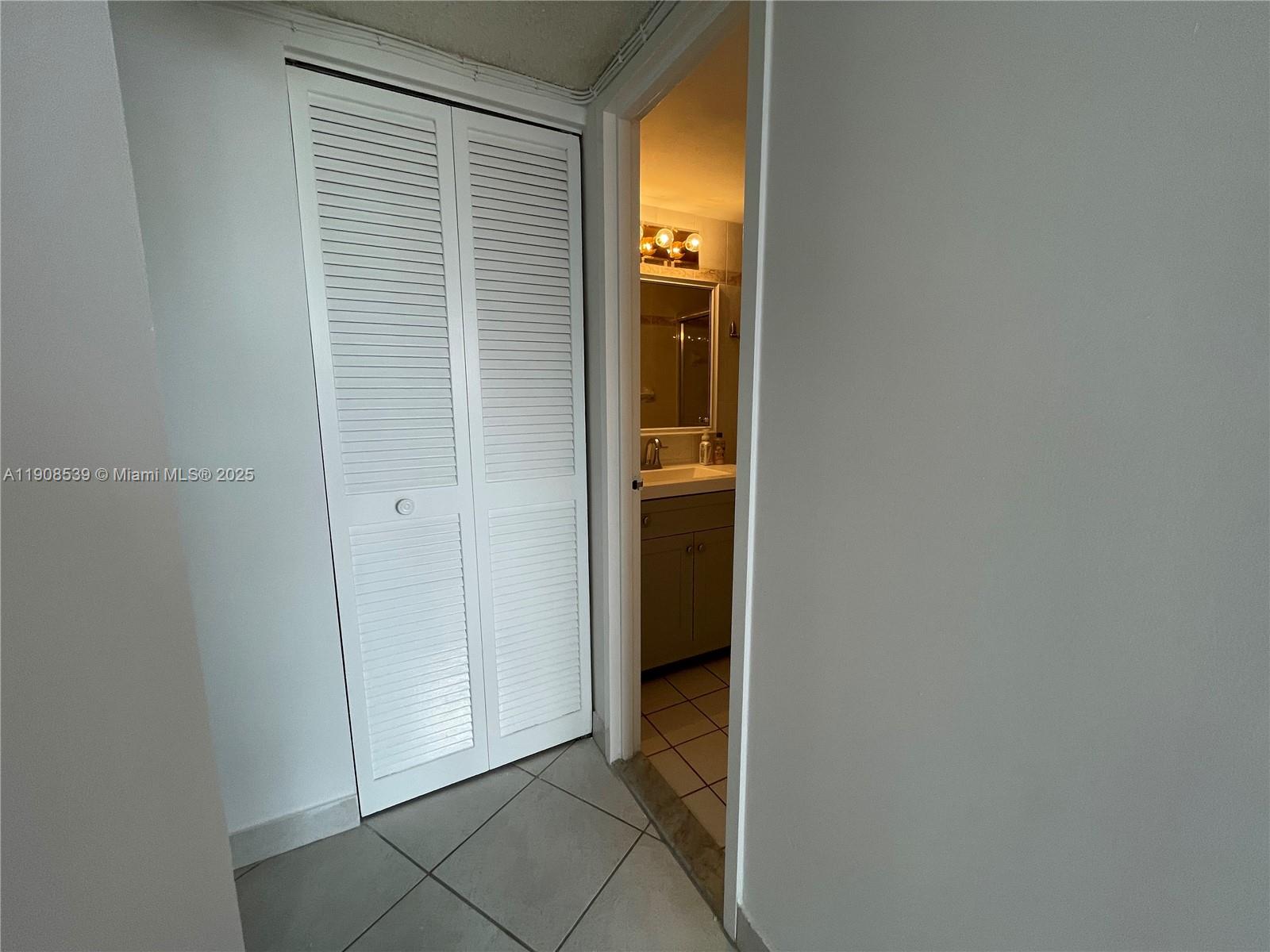 Photo of 3180 Ocean Dr  #520, Hallandale Beach, Florida, 33009 - 