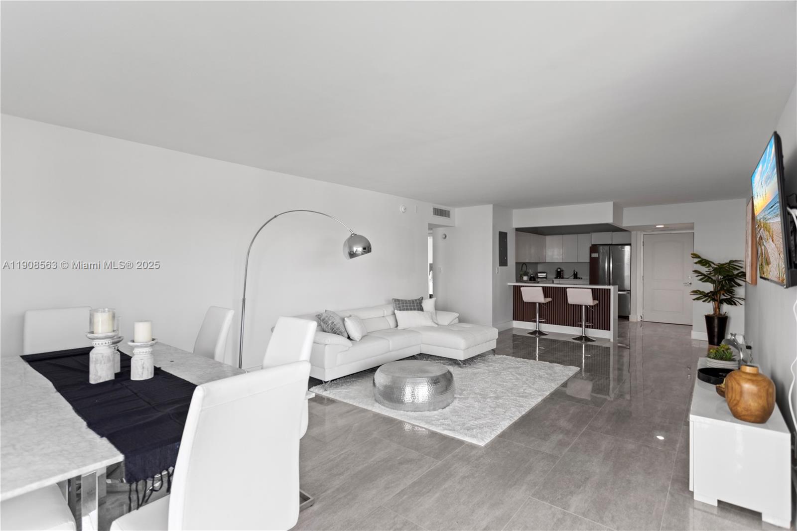 227 2 / 2 1603 sq. ft. $ 2025-11-05 0 Photo