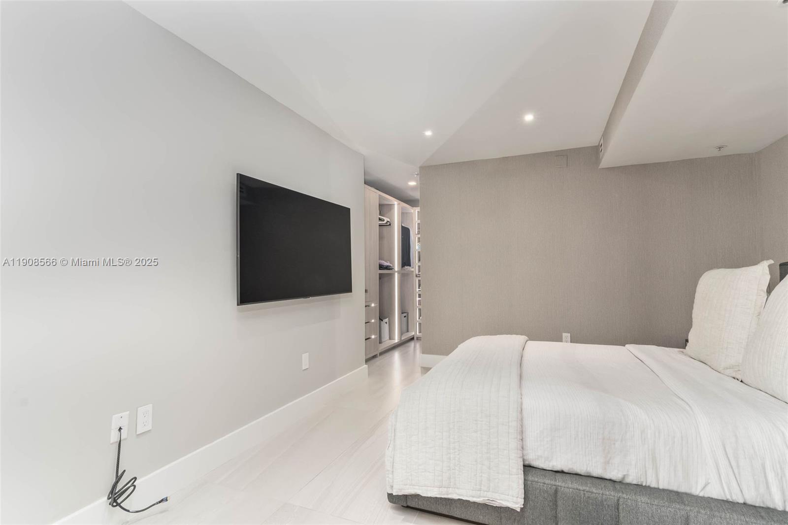 Photo of 20355 34th Ct #2728, Aventura, Florida, 33180 -