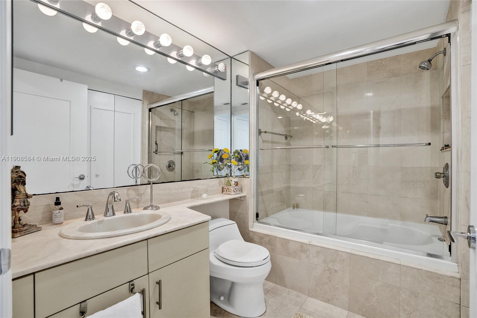 1710 2 / 2 1750 sq. ft. $ 2025-11-05 0 Photo