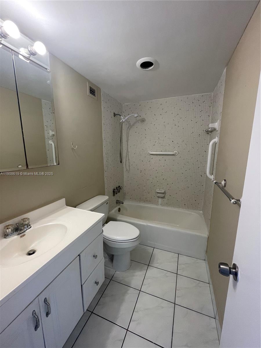 Photo of 400 Kings Point Dr  #507, Sunny Isles Beach, Florida, 33160 - 
