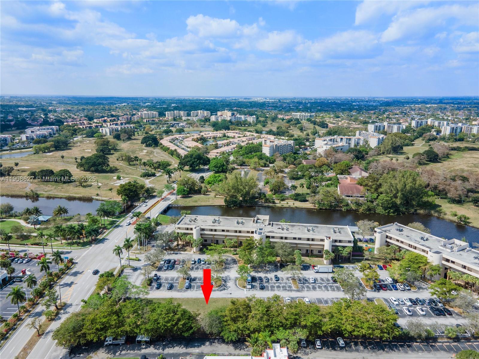 Подробнее / кв.футов $ 2025-11-05 0 Фото