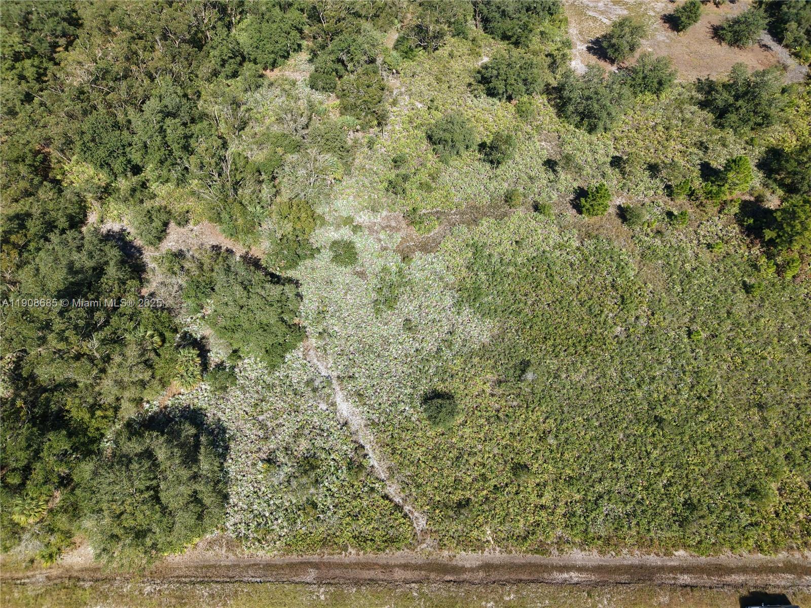 Ver detalles / sq. ft. $ 2025-11-05 0 foto