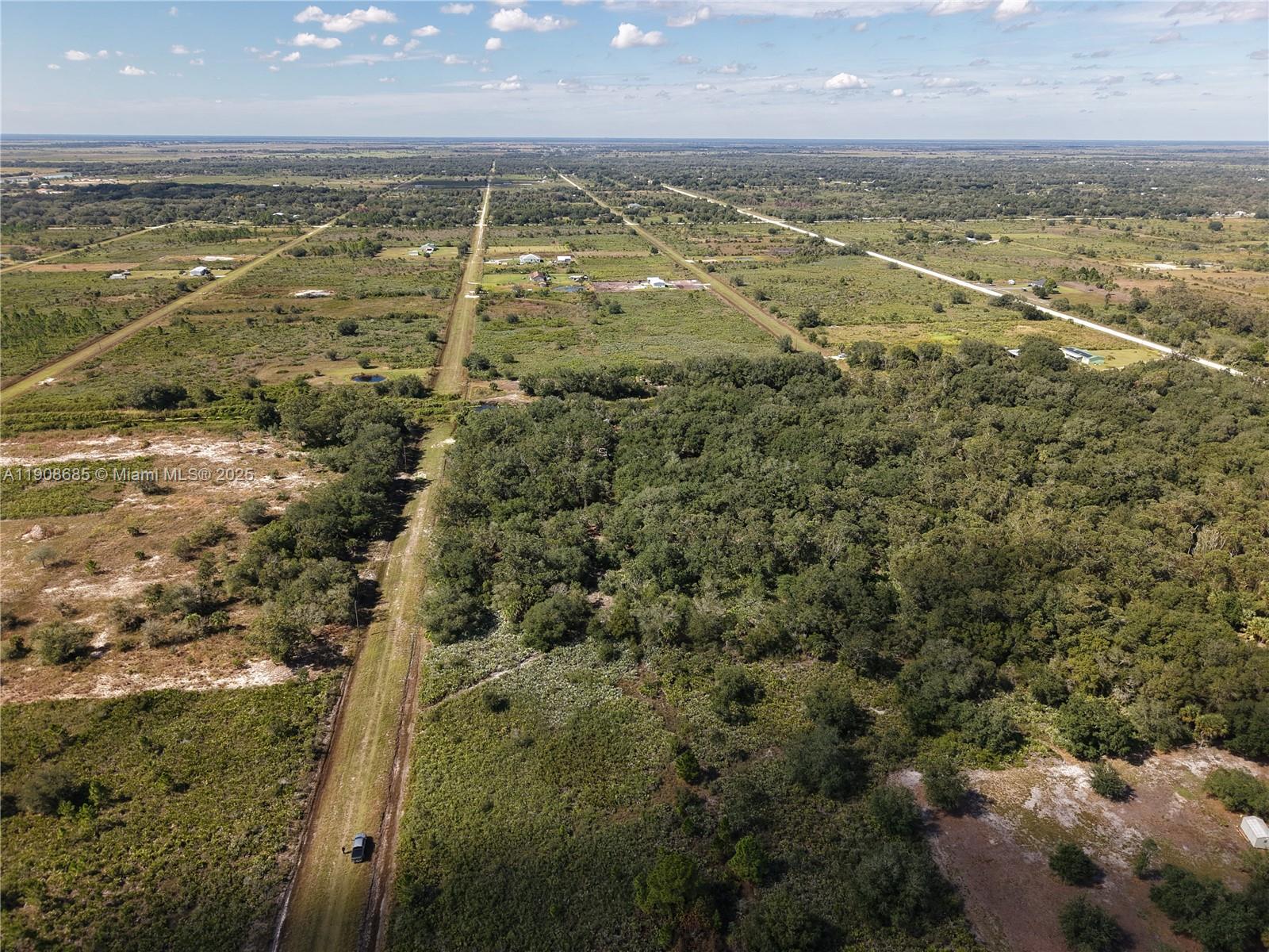 Ver detalles / sq. ft. $ 2025-11-05 0 foto