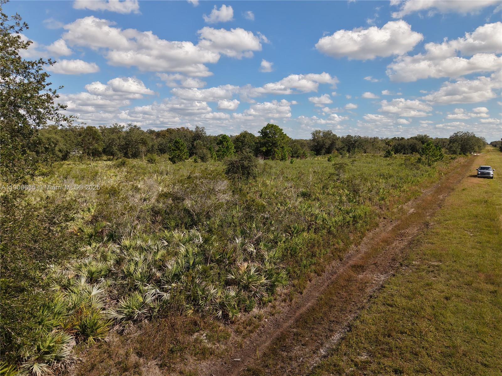 Ver detalles / sq. ft. $ 2025-11-05 0 foto