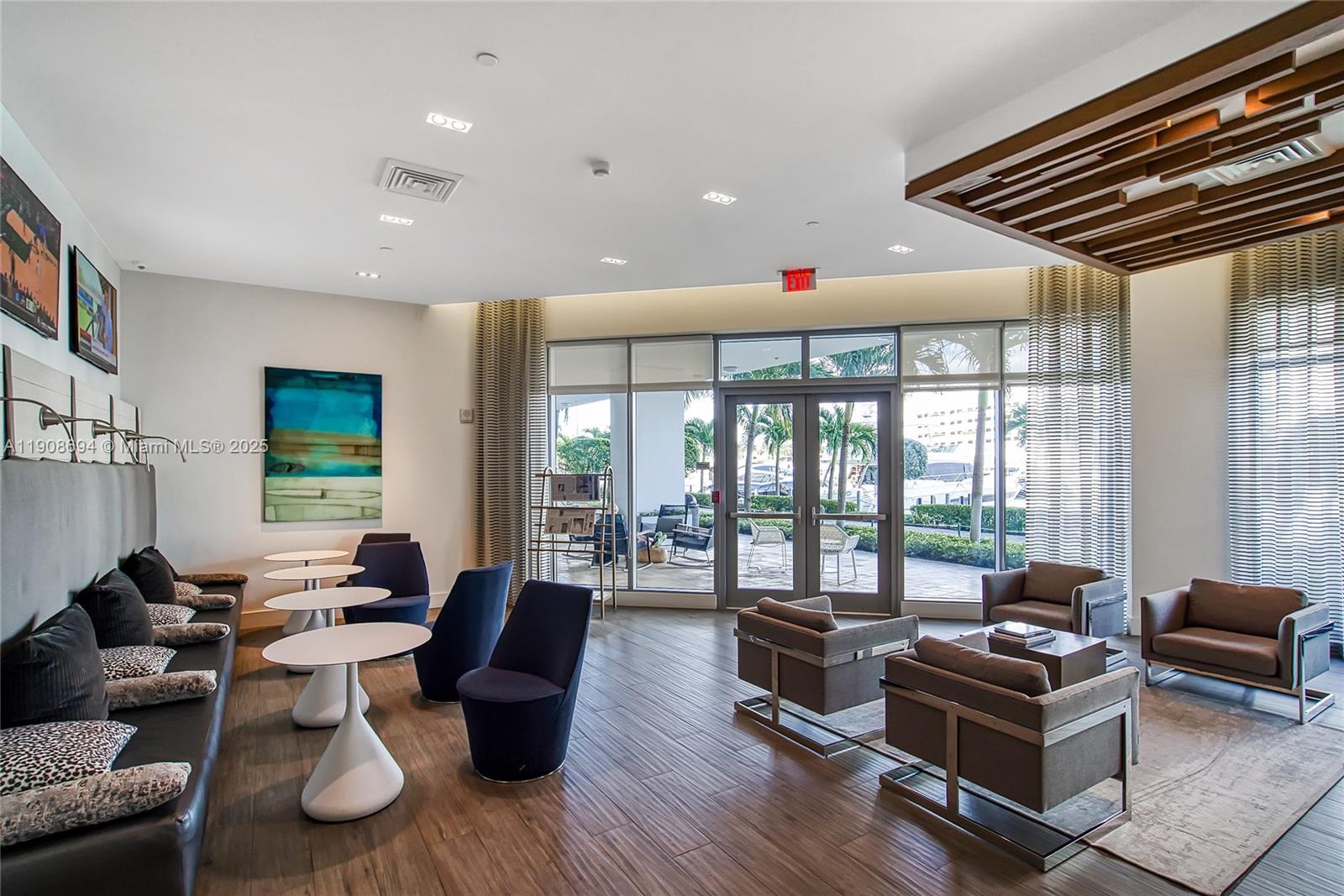 Photo of 17111 Biscayne Blvd #902, North Miami Beach, Florida, 33160 -