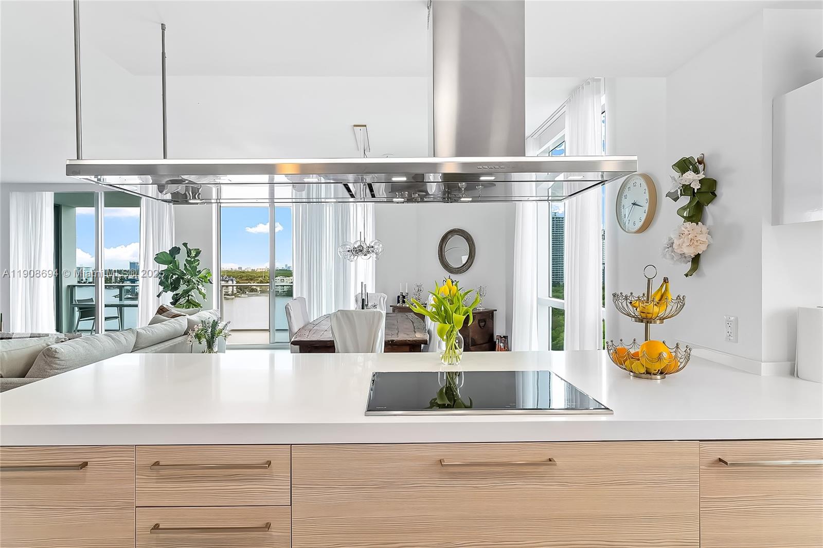 Photo of 17111 Biscayne Blvd #902, North Miami Beach, Florida, 33160 -