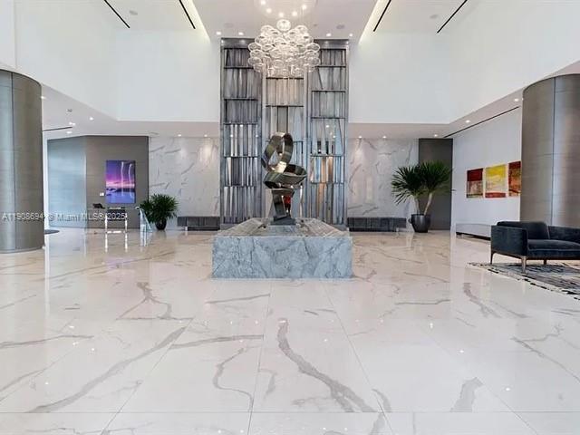 Photo of 17111 Biscayne Blvd #902, North Miami Beach, Florida, 33160 -