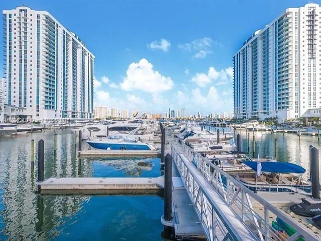 Photo of 17111 Biscayne Blvd #902, North Miami Beach, Florida, 33160 -