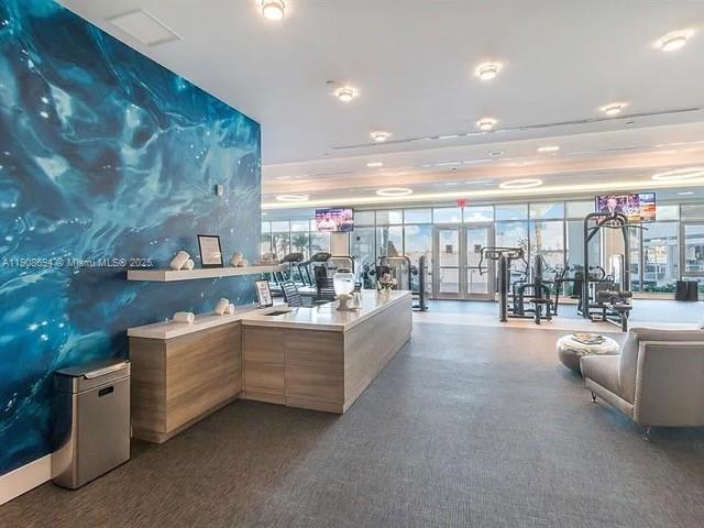 Photo of 17111 Biscayne Blvd #902, North Miami Beach, Florida, 33160 -