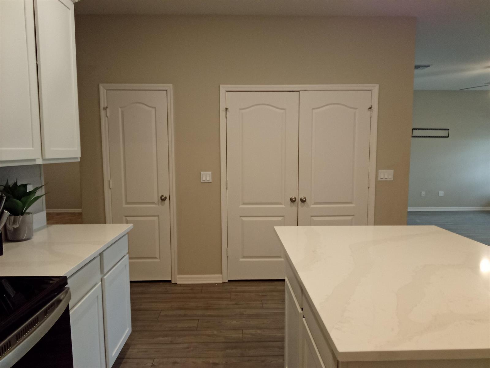 Ver detalles 1712 2 / 2 1245 sq. ft. $ 2026-01-15 0 foto