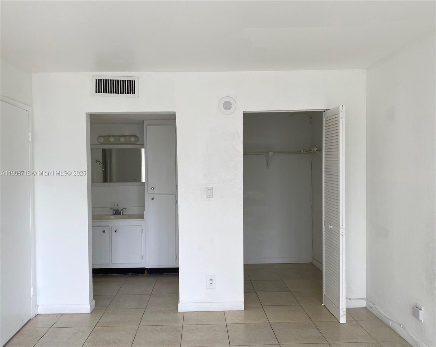 Photo of 17011 Bay Rd #711, Sunny Isles Beach, Florida, 33160 -