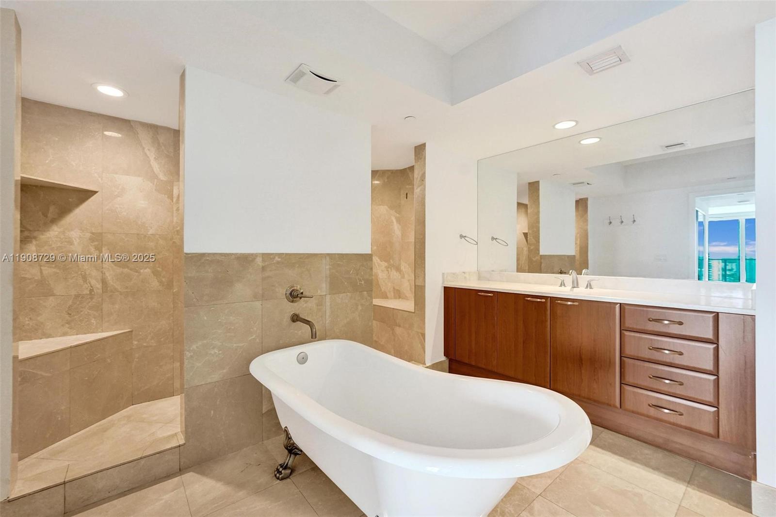 Photo of 3301 183rd St #2007, Aventura, Florida, 33160 -