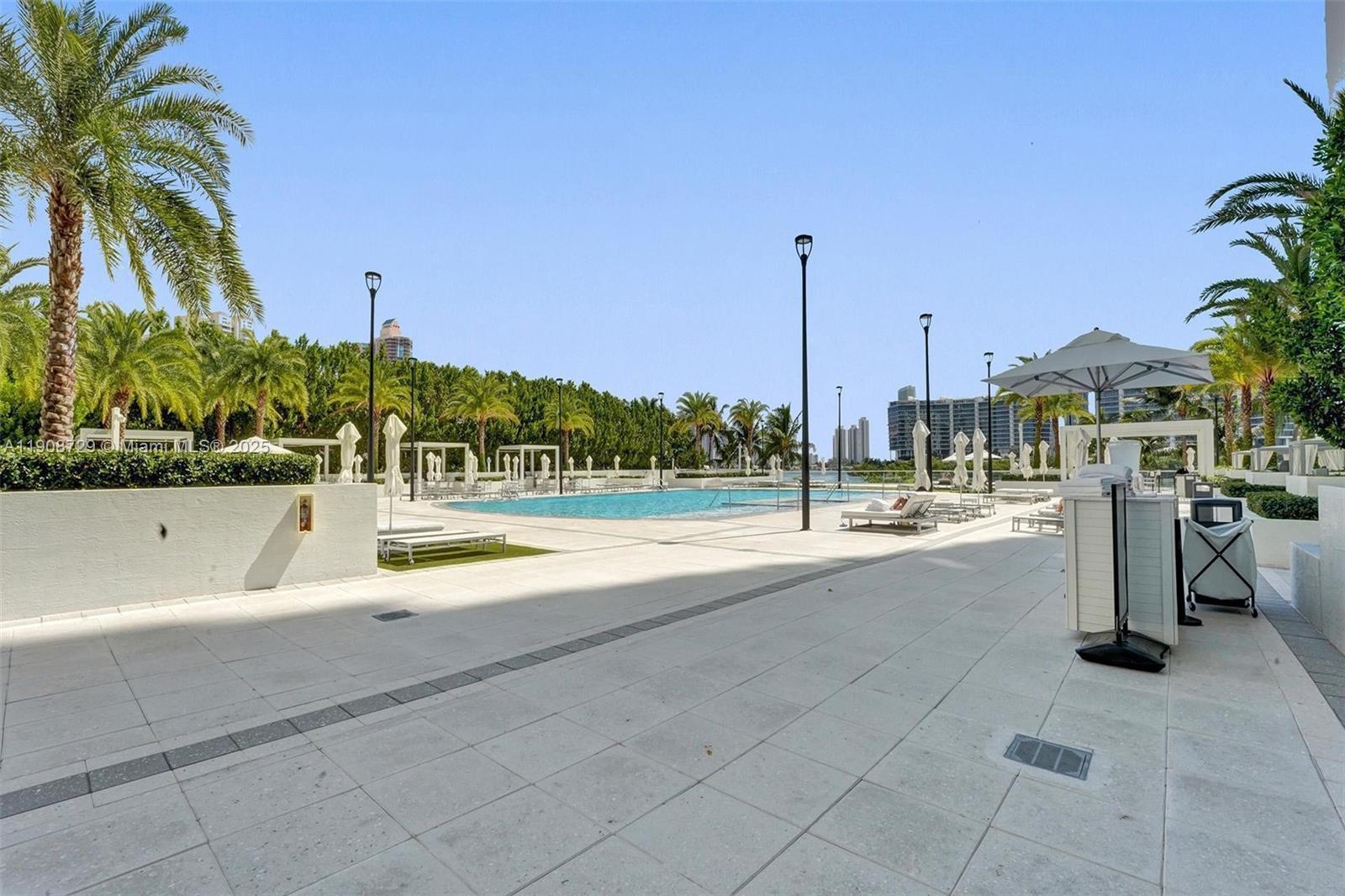 Photo of 3301 183rd St #2007, Aventura, Florida, 33160 - Building pool