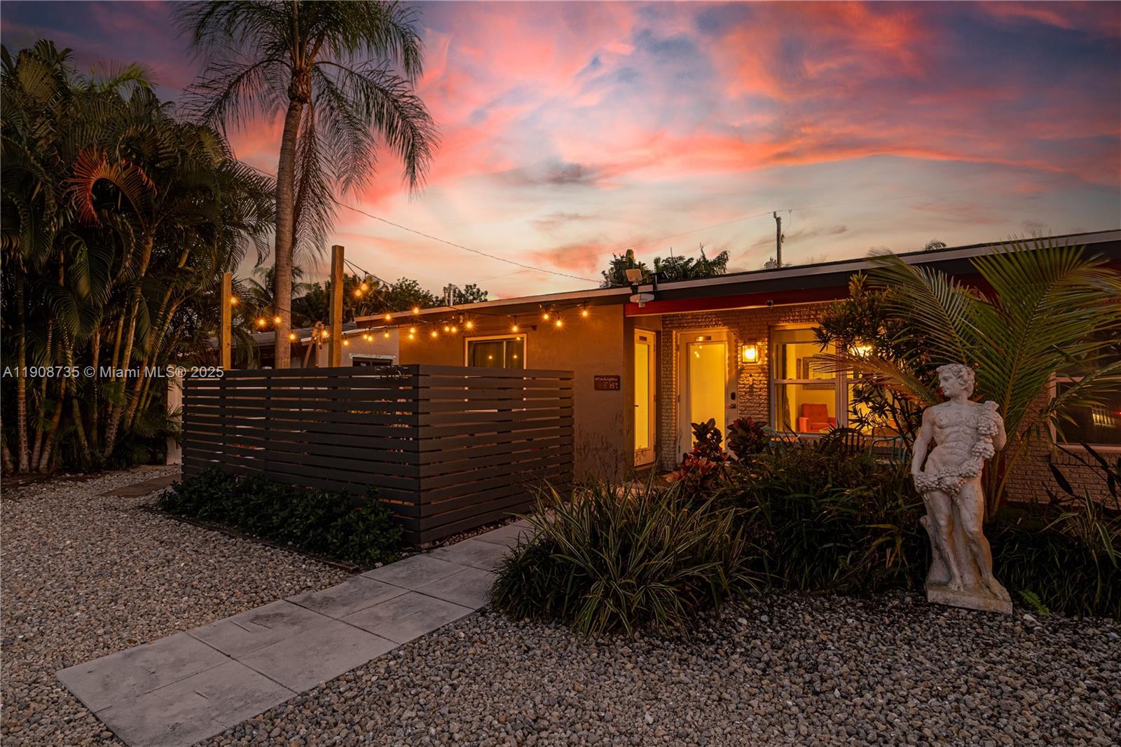 See details / 2042 sq. ft. $ 2025-11-05 0 Photo