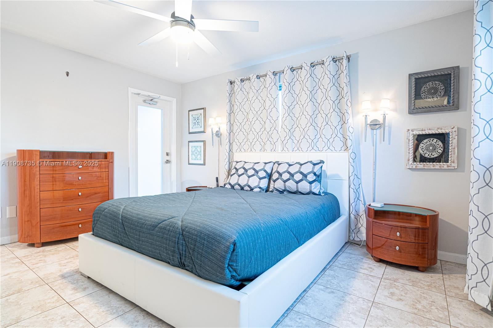 See details / 2042 sq. ft. $ 2025-11-05 0 Photo