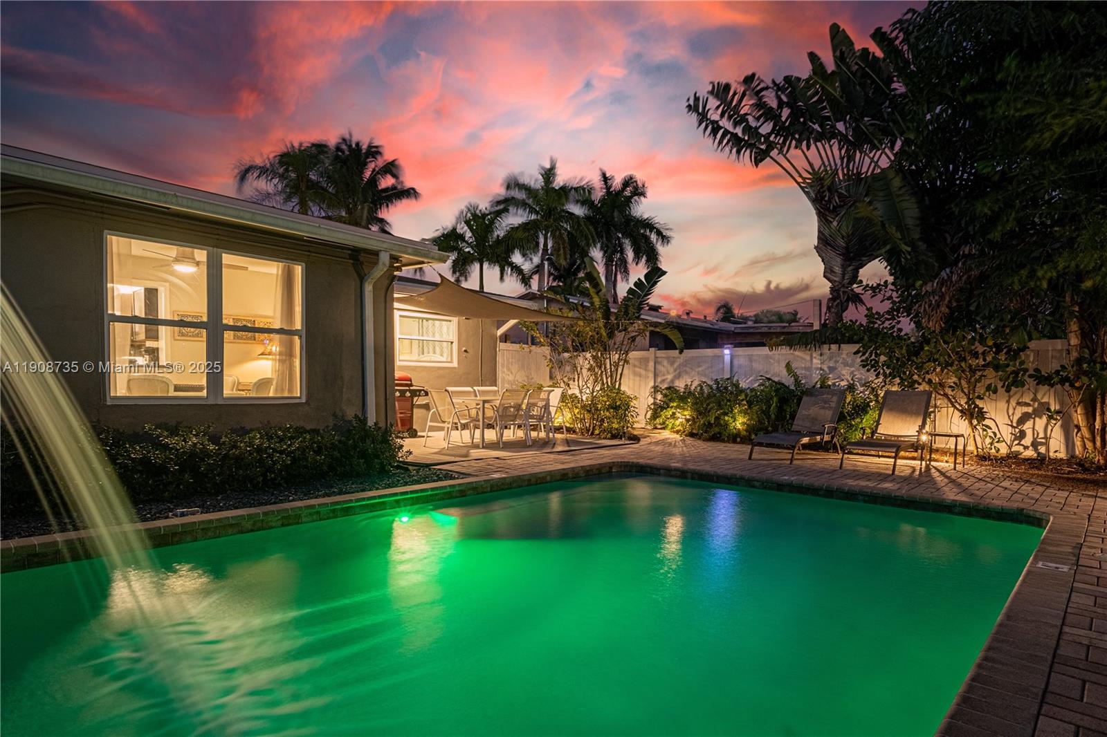 See details / 2042 sq. ft. $ 2025-11-05 0 Photo